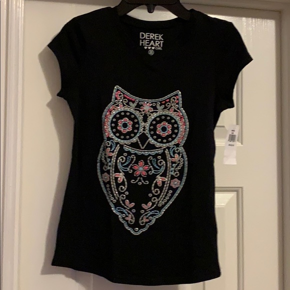 Girls Derek Heart Black Tshirt 